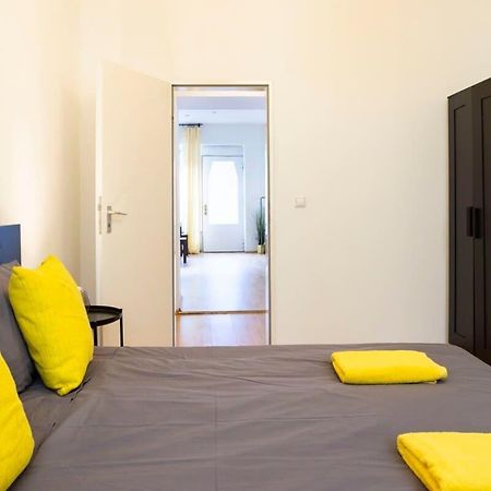 One Bedroom Apartment Berlin Neukoelln Eksteriør bilde